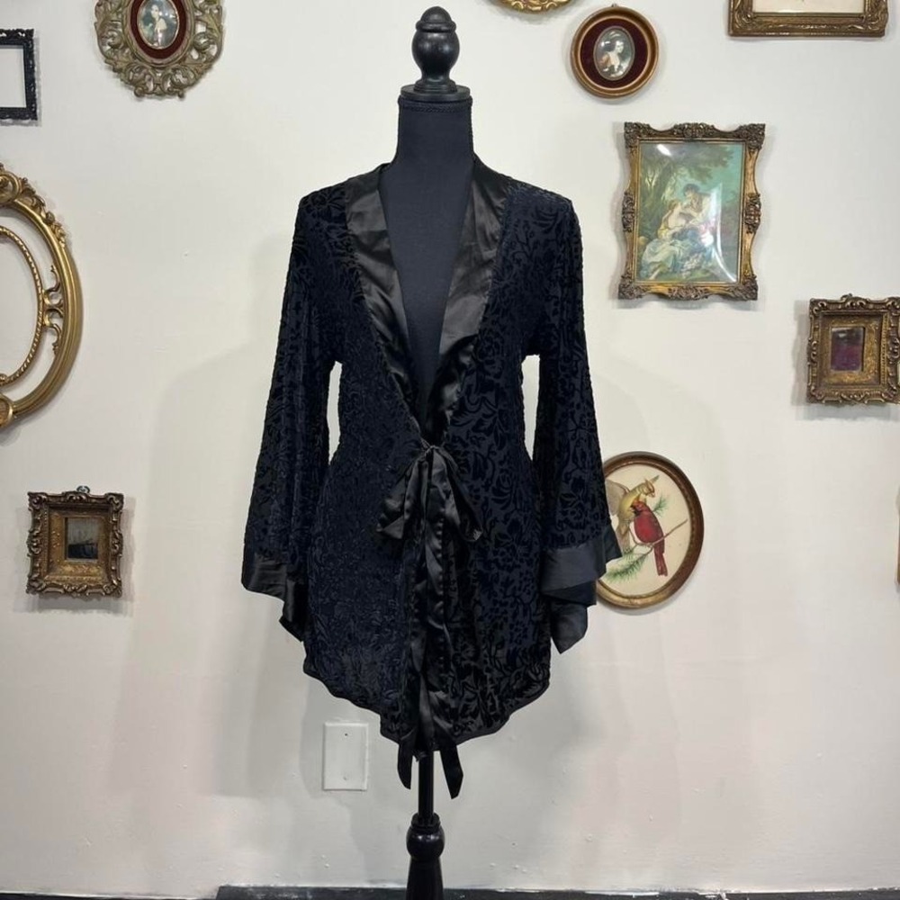 Vintage fredricks of hollywood Black Burnout Velvet Satin Robe Lingerie Jacket